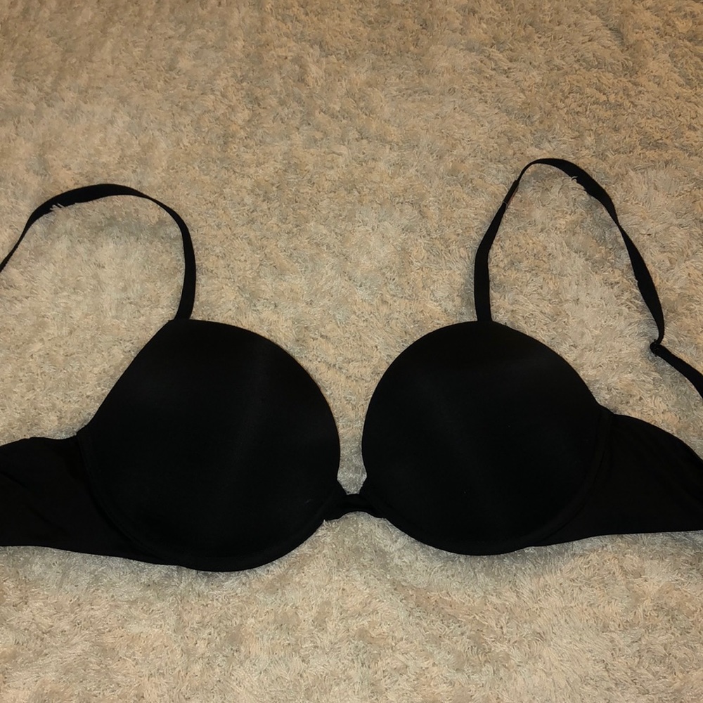 Black push up bra